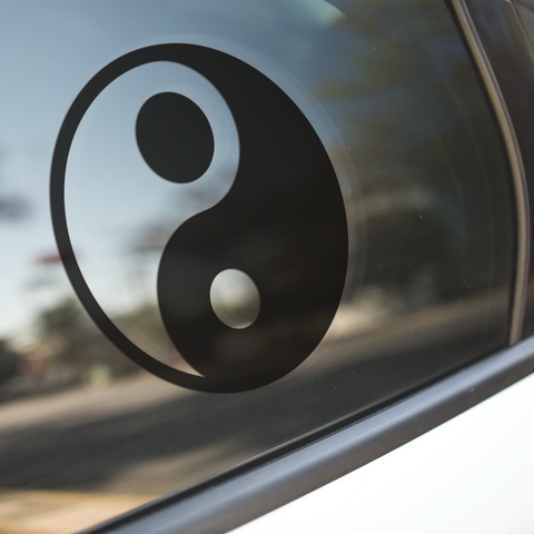 YIN YANG VINYL DECAL FOR WINDOW CAR LAPTOP MIRROR DRINKS BOTTLE